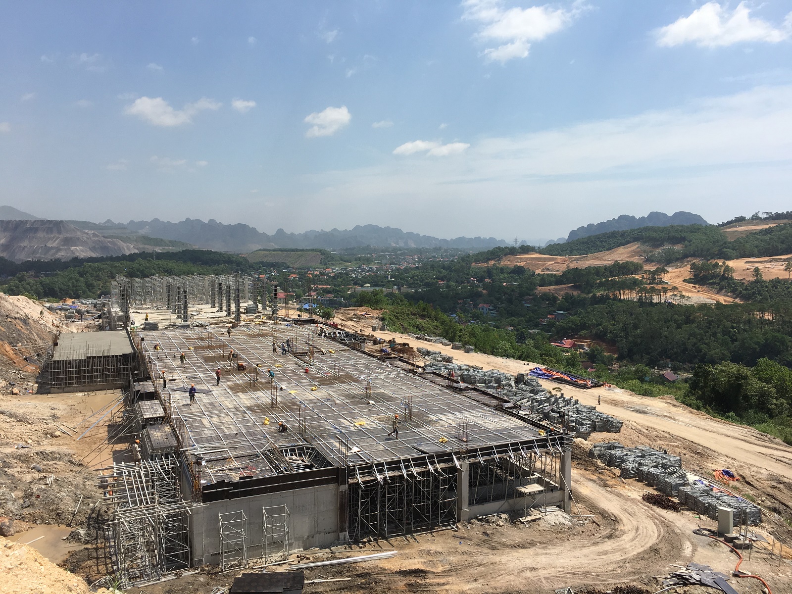 Khu nhà ClubHouse đang được xây phần thân.