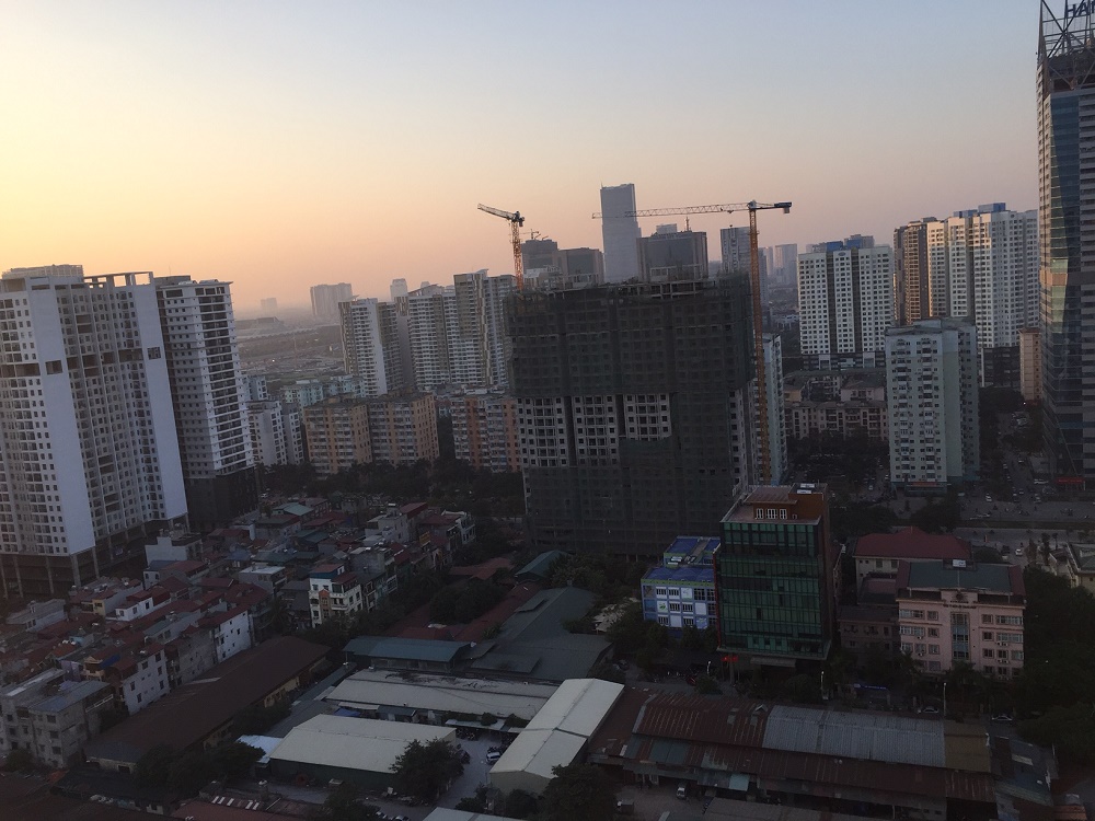 Cả khu Trung Hòa Nhân Chính hiện nay vẫn như một đại công trường đang ngổn ngang xây dựng.