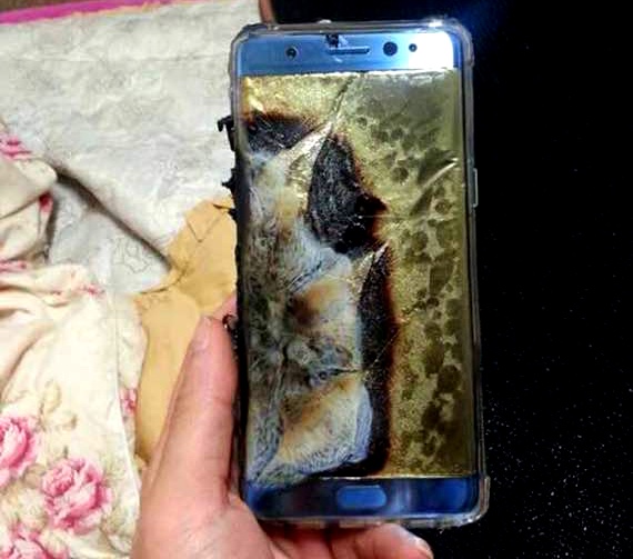 
Hình ảnh chụp chiếc Note 7 nổ tại Trung Quốc
