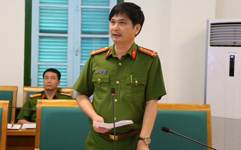 
Đại tá Trịnh Ngọc Quyên, PGĐ Công an tỉnh Quảng Ninh tiếp tục cảnh báo về vàng kém chất lượng.
