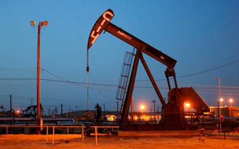 
Giá dầu tăng mạnh trước ngưỡng cửa năm 2017. (Ảnh: CNBC)
