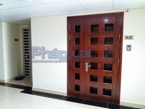 
Căn hộ 1420 v&agrave; 1421 tầng 14 được th&ocirc;ng th&agrave;nh 1 căn 1421.
