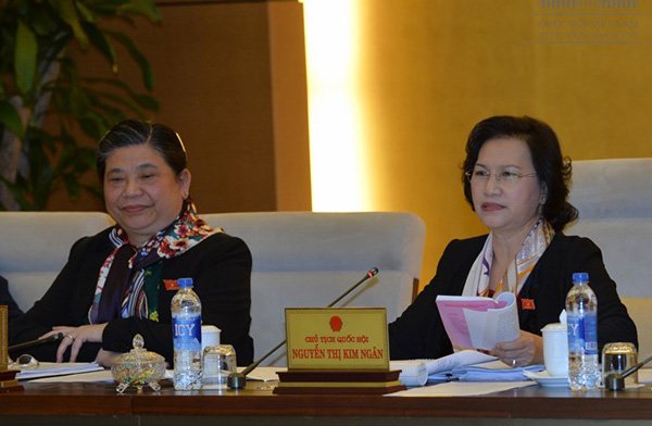 
Chủ tịch QH Nguyễn Thị Kim Ngân và Phó chủ tịch QH Tòng Thị Phóng. Ảnh: VPQH
