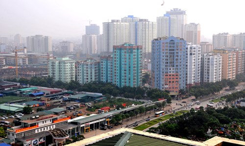 
Chung cư, cao ốc trên đường Lê Văn Lương, Hà Nội. Ảnh: Hồng Vĩnh.
