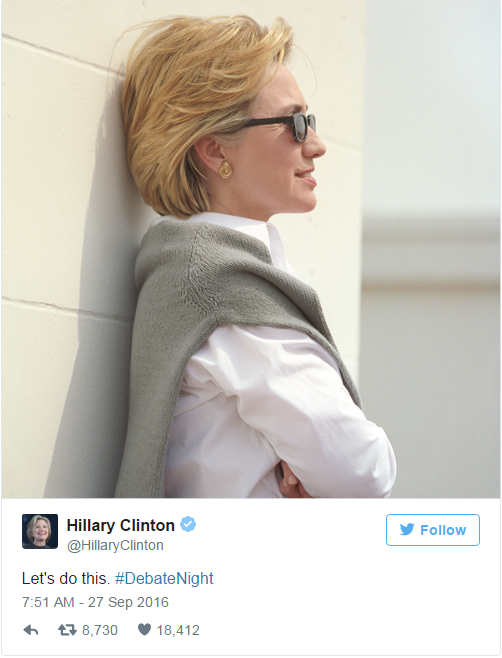 
Bà Clinton đăng hình ảnh này lên Twitter trước khi bước vào cuộc tranh luận.

