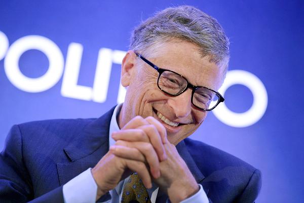 
Tỷ phú Bill Gates đã chia sẻ 3 lĩnh vực giúp thay đổi cuộc sống và định hướng nghề nghiệp trong tương lai cho thế hệ trẻ.
