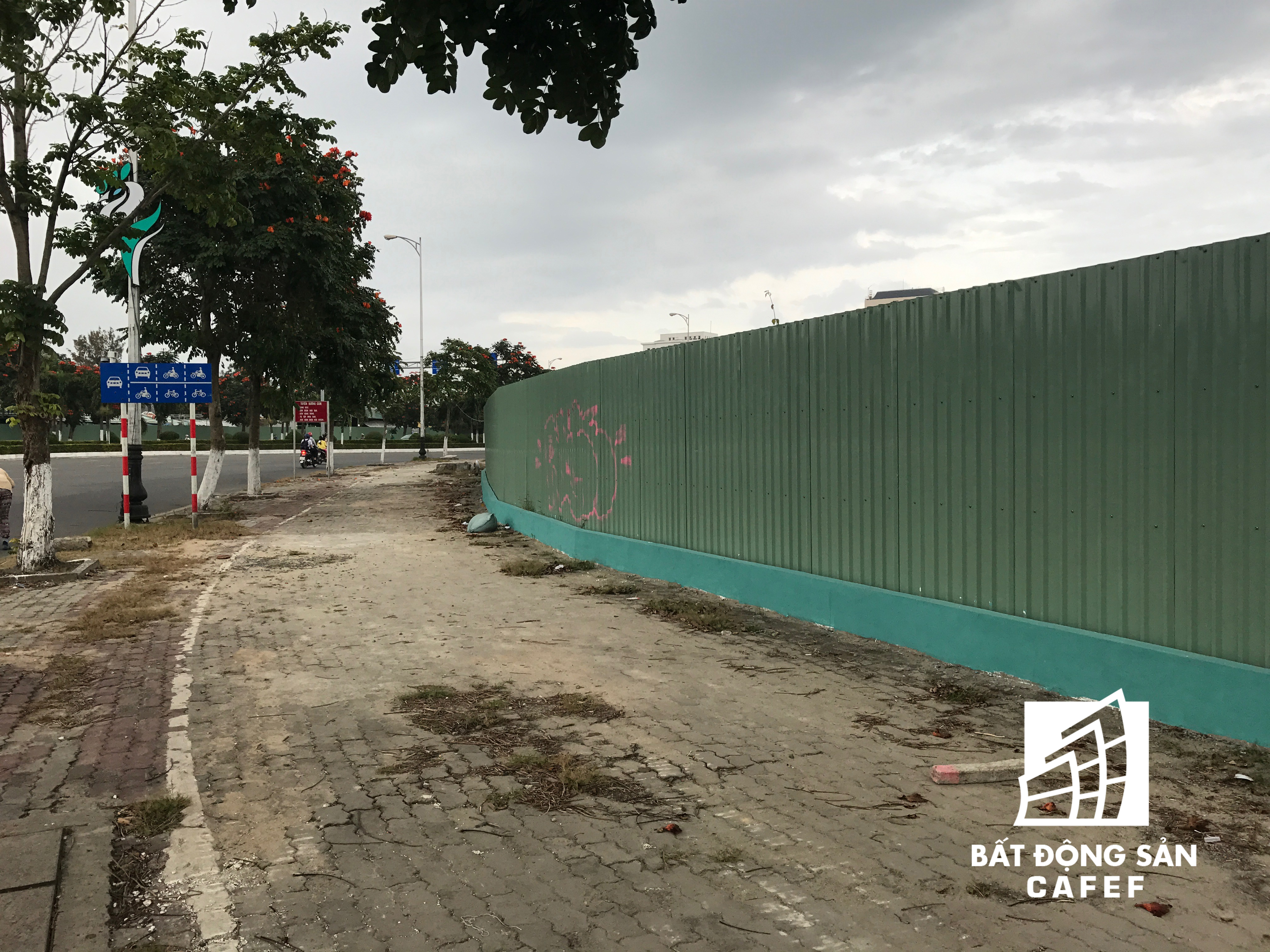 Khu đất của Quốc Cường Gia lai ngay cầu quay sông Hàn đang thực hiện đền bù giải toả để chuẩn bị thông công dự án khu phức hợp condotel, nhà phố.