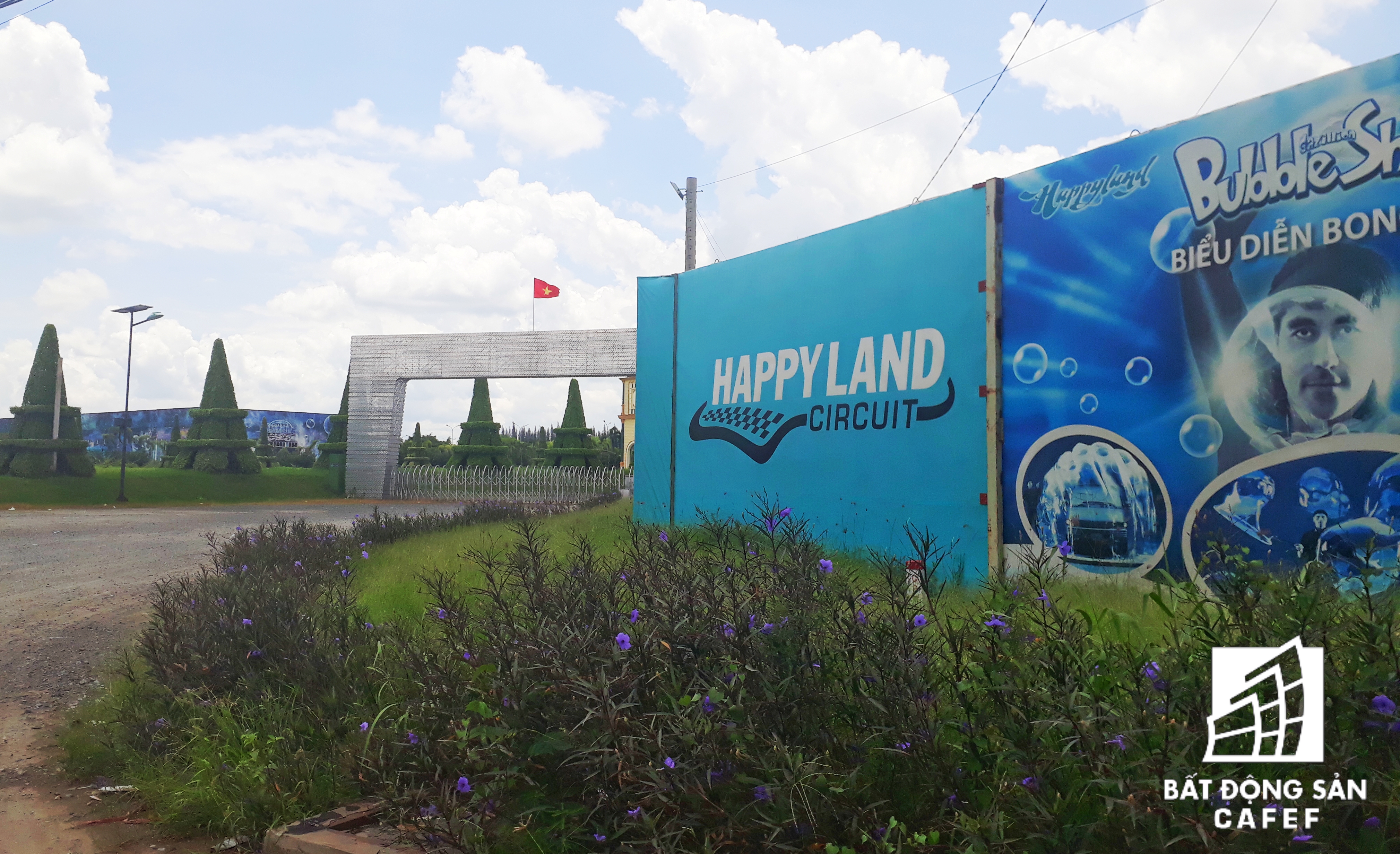 Cận cảnh Happyland – siêu dự án 2 tỷ USD hoang vu tại Long An - Ảnh 3. Cận cảnh Happyland – siêu dự án 2 tỷ USD hoang vu tại Long An - Ảnh 3.