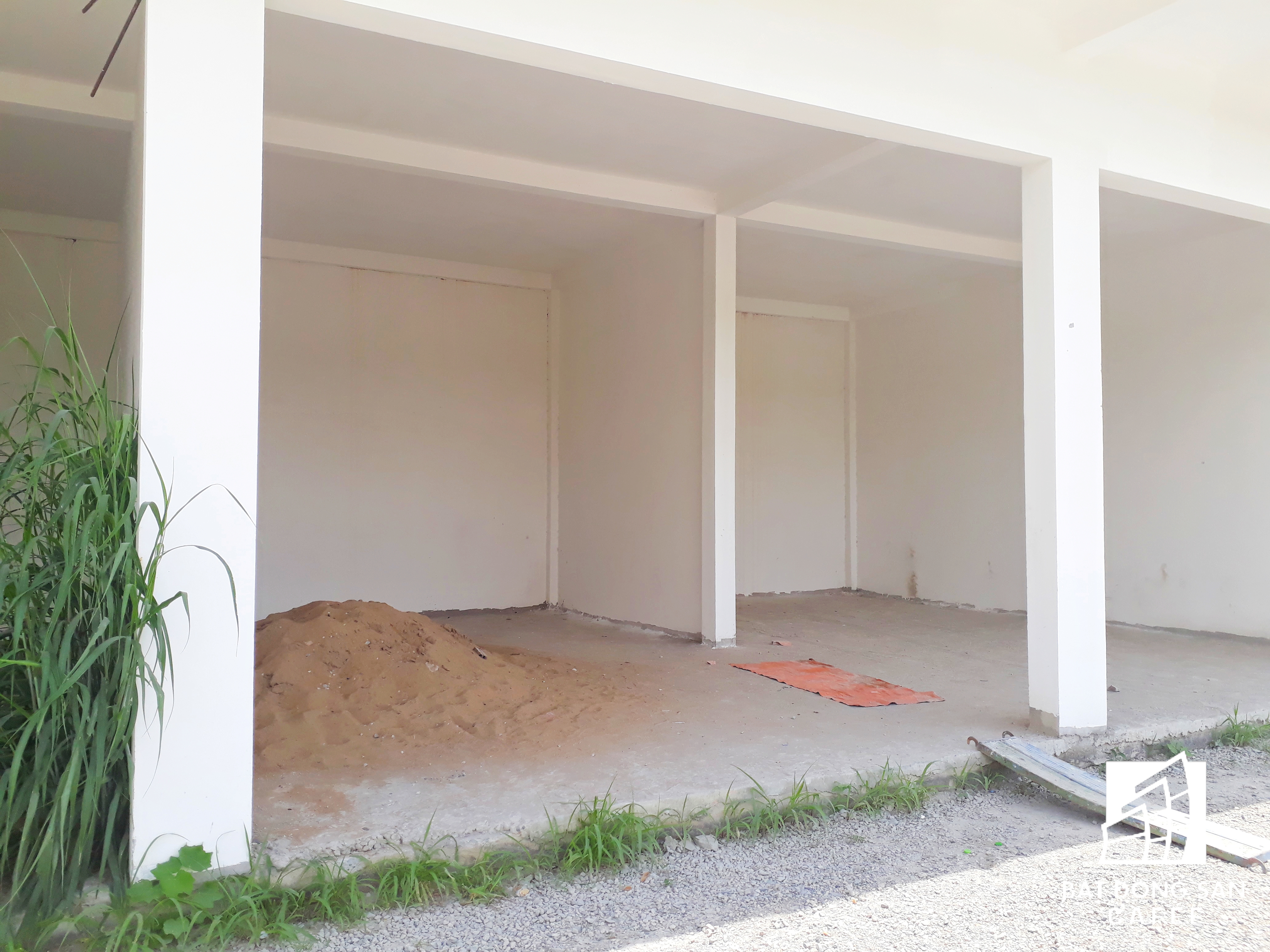 Cận cảnh Happyland – siêu dự án 2 tỷ USD hoang vu tại Long An - Ảnh 17. Cận cảnh Happyland – siêu dự án 2 tỷ USD hoang vu tại Long An - Ảnh 17.