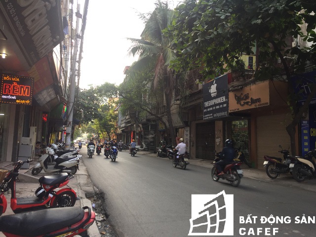 
Dù chỉ dài 1km nhưng đường Nguyễn Tuân đang cõng khoảng 20 tòa nhà cao tầng.
