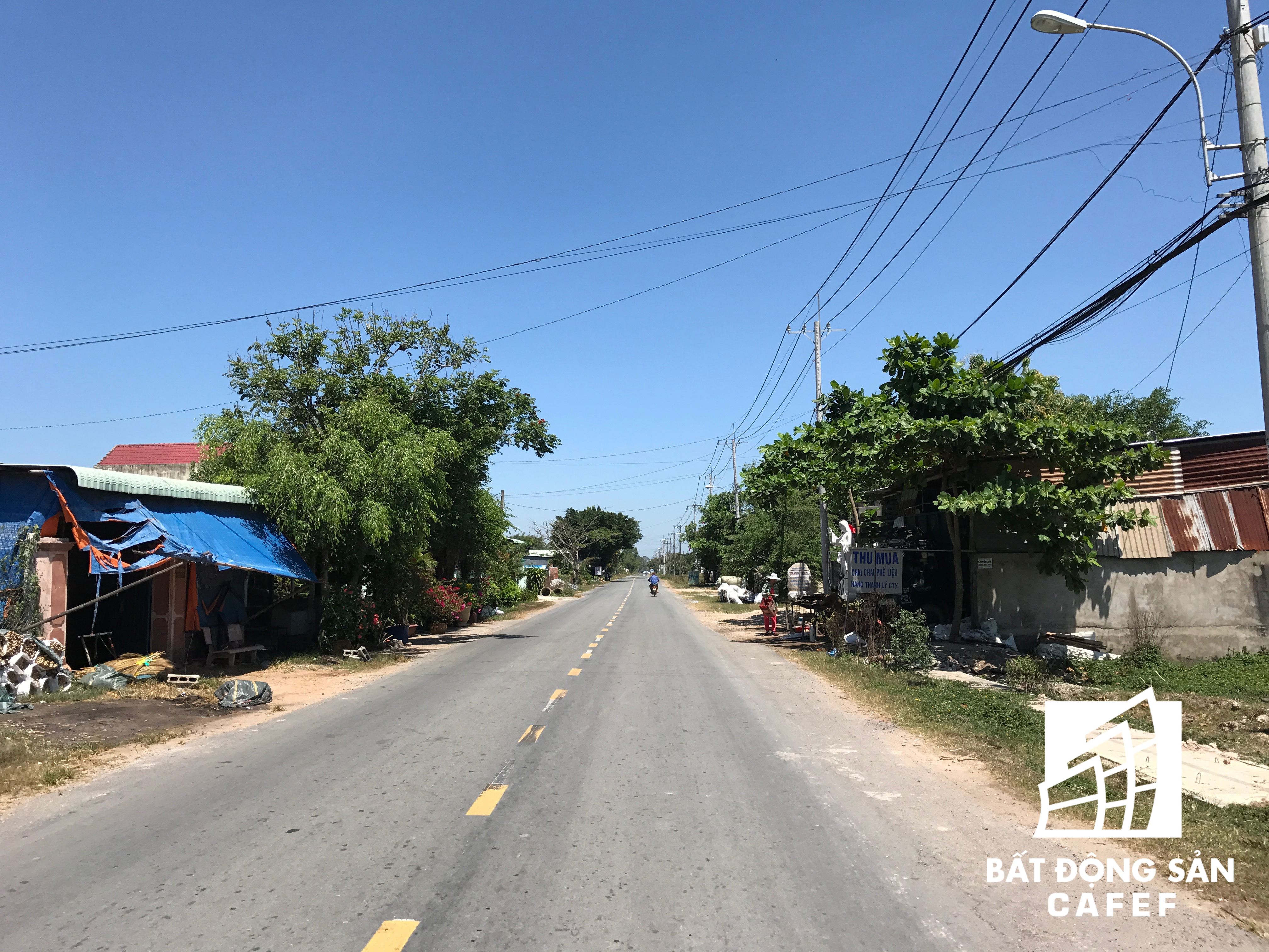 Nhiều dự án nhà phố/ đất nền ở Củ Chi hiện nay vắng người giao dịch. Môi giới lỡ ôm nhiều lô đất giờ đang tìm cách thoát hàng bằng cách giảm giá.