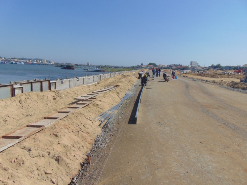 Hạng mục Kè bảo vệ bờ đã hoàn thành 96% khối lượng và cũng đã hoàn thành 98% khối lượng San nền: