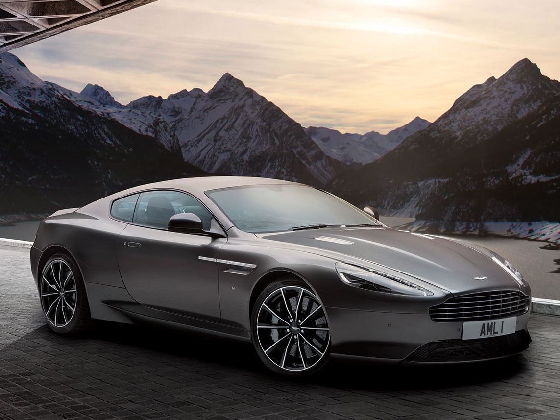 Chiếc xe Aston Martin DB9 là một trong những món đồ ưa thích của Renzo Rosso.