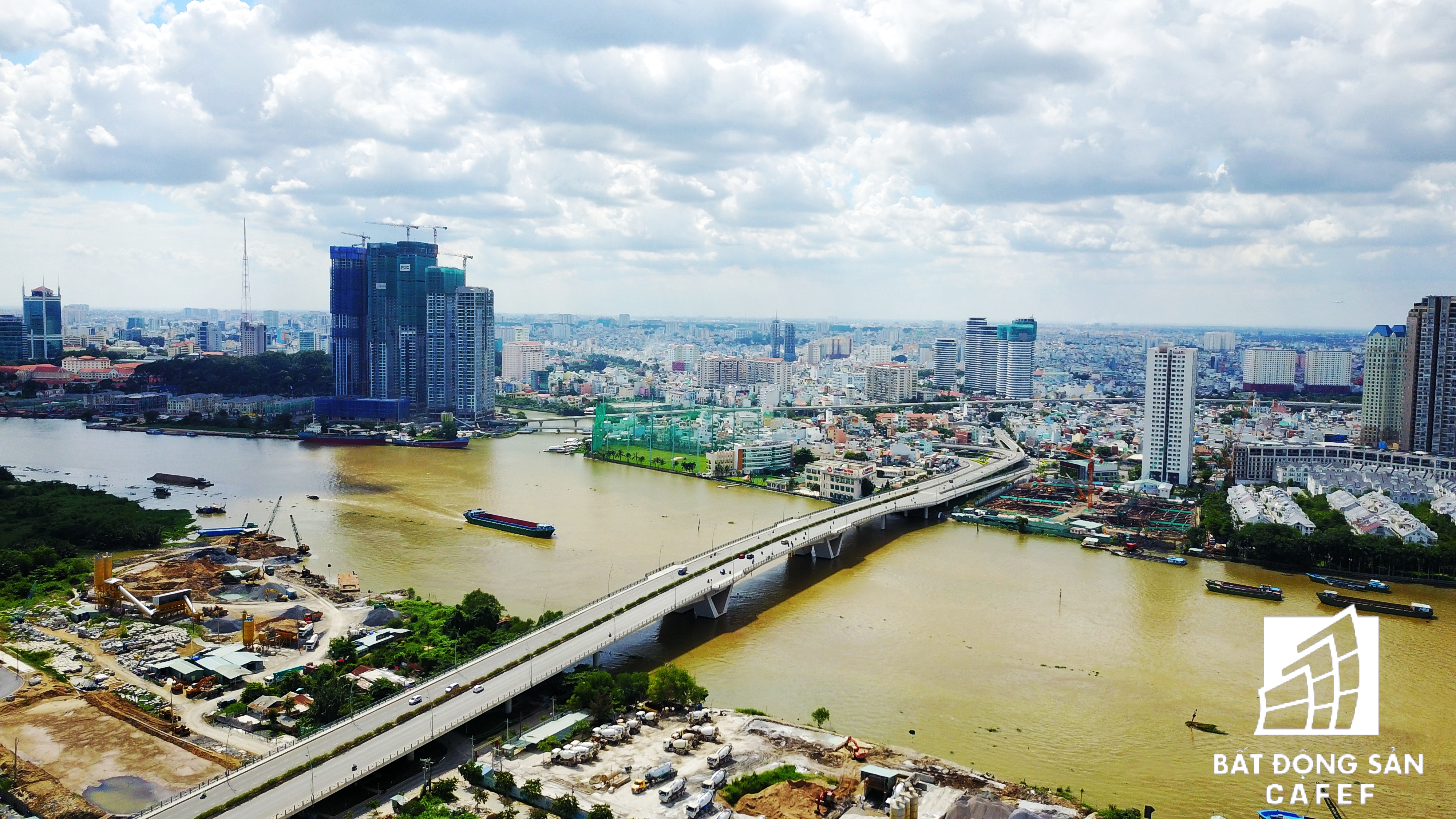 Cầu Thủ Thiêm 1 - dự án kết nối bán đảo Thủ Thiêm với trung tâm thành phố đang trở nên quá tải