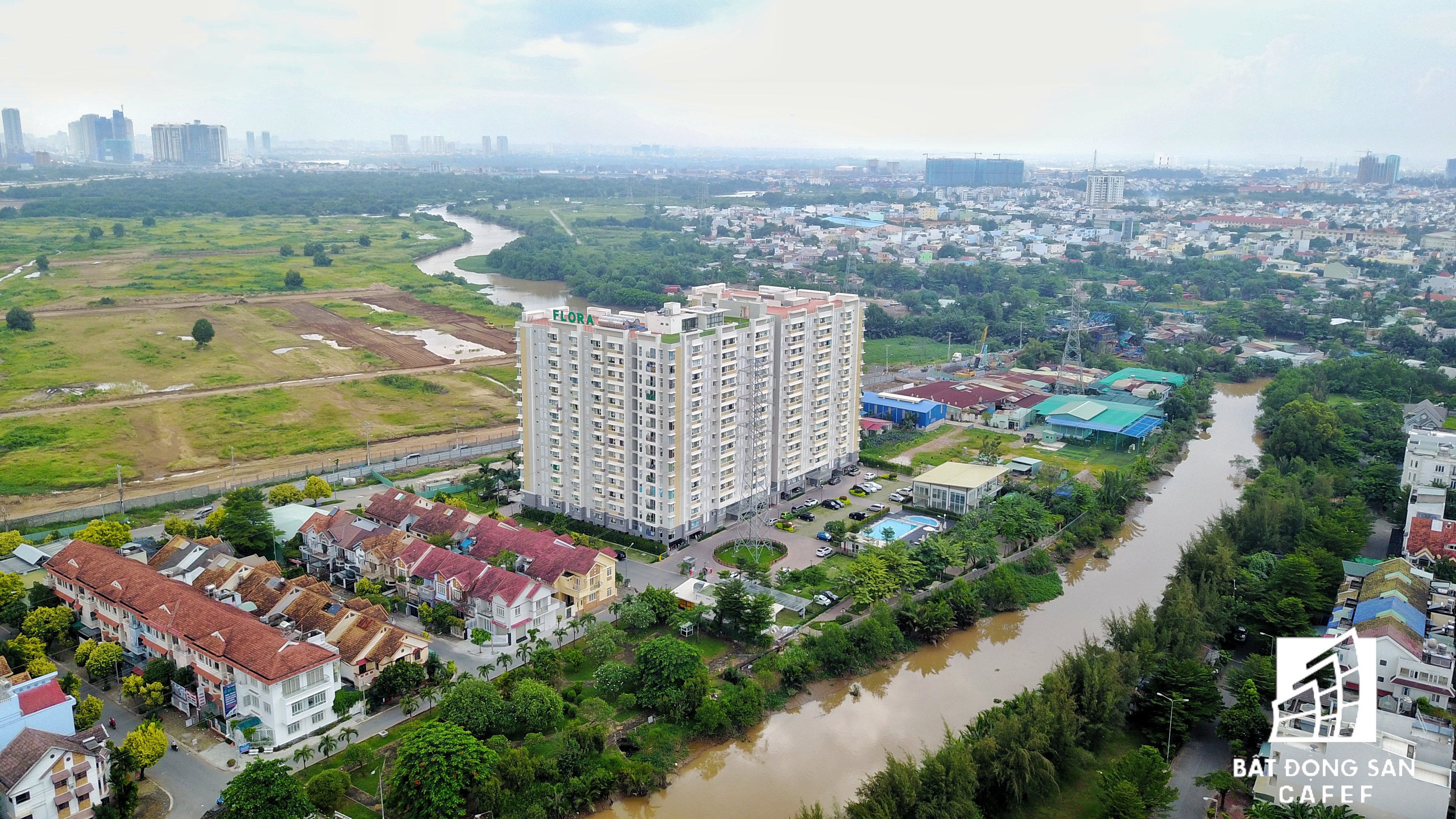Nhiều dự án căn hộ của khu Đông cũng ghi nhận mức tăng giá mạnh so với năm ngoái.