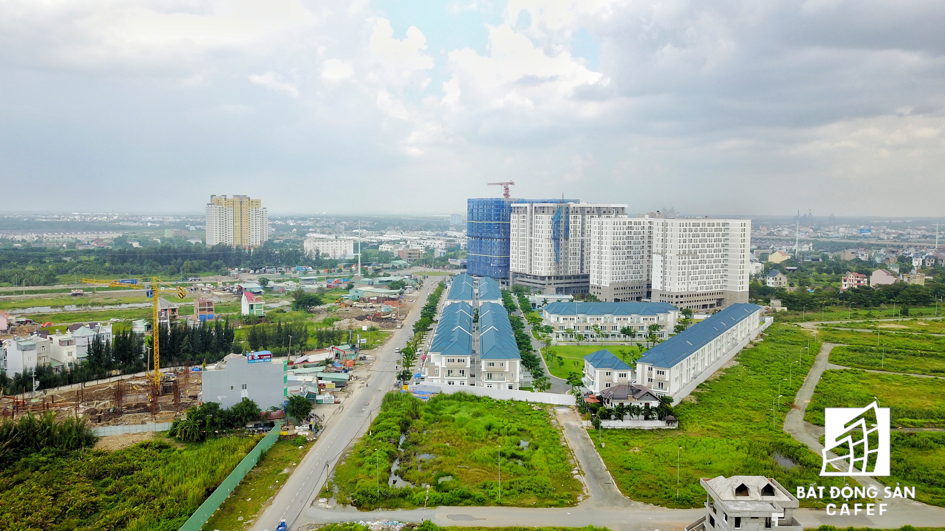 Dự án của Khang Điền, NHO... cũng được tập trung xung quanh khu vực gần khu liên hợp thể dục thể thao Rạch Chiếc.