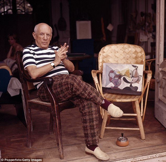 Danh họa nổi tiếng Pablo Picasso từng hẹn hò với rất nhiều người đẹp, tất cả họ đều ở lứa tuổi đôi mươi.