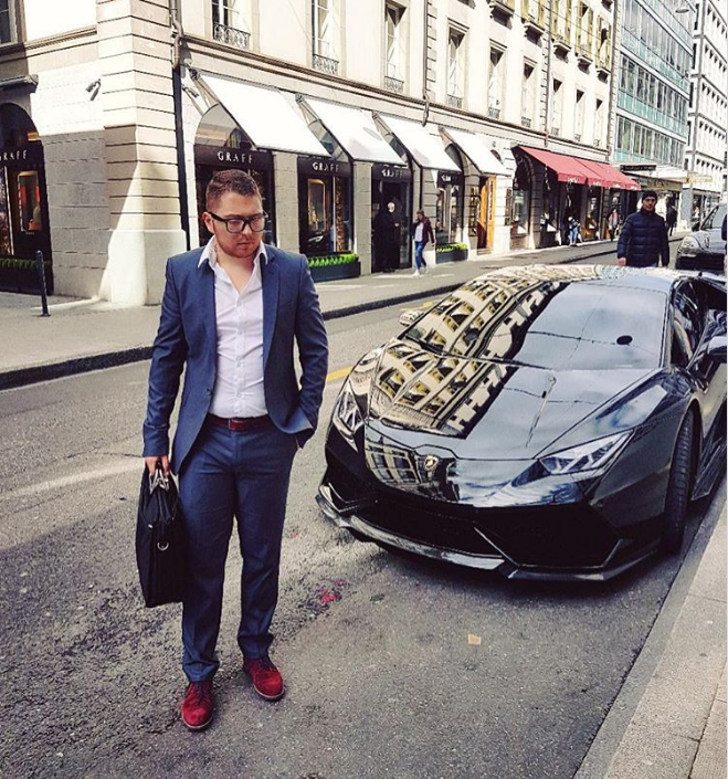 Lamborghinis là phương tiện di chuyển phổ biến của hội con nhà giàu Thụy Sĩ.
