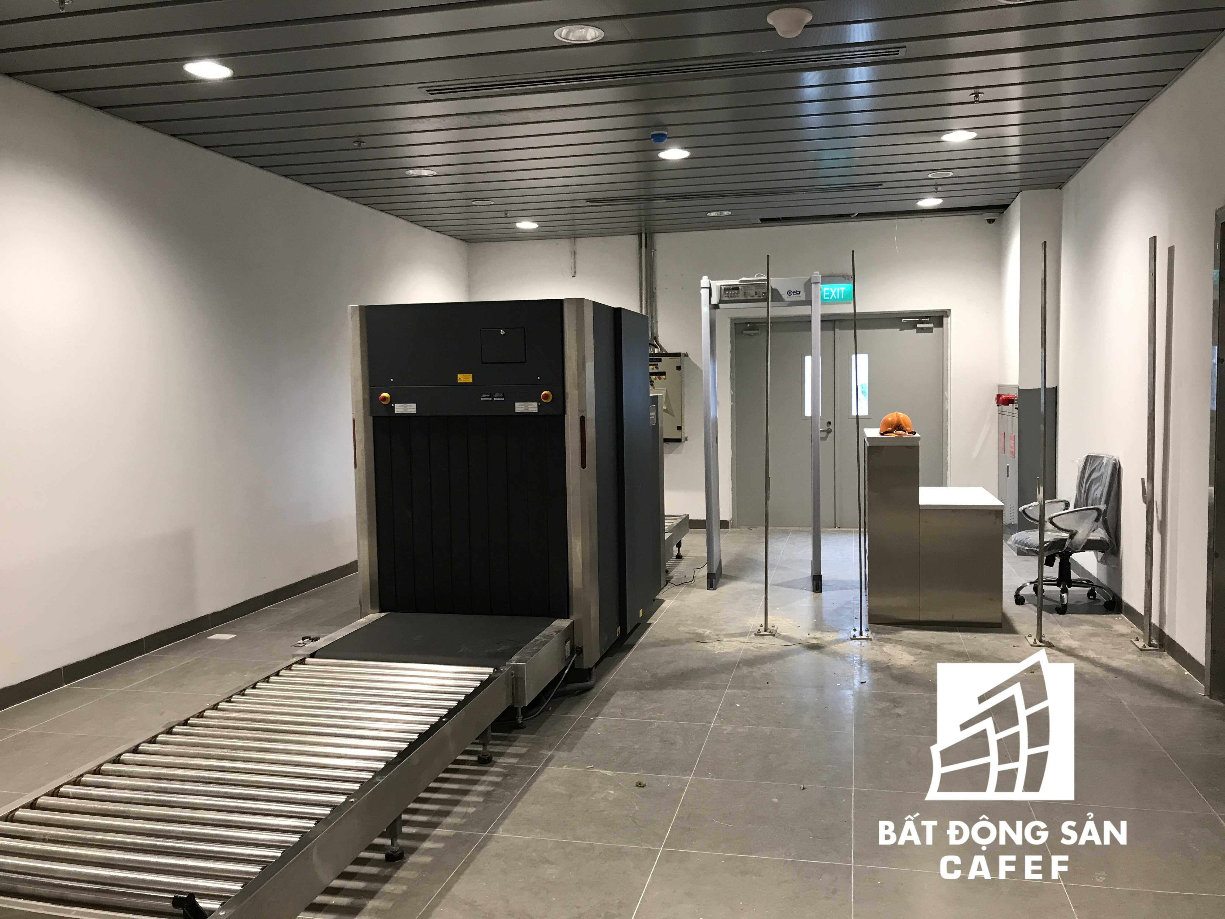 Hệ thống soi chiếu an ninh đặc biệt dành cho hành lý quá khổ và khách VIP, phi hành đoàn đã lắp đặt xong