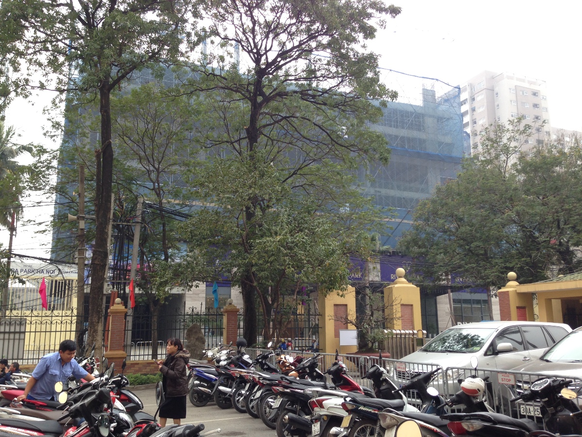 Với tiến độ hiện tại mới xây đến tầng 8 nhiều khả năng dự án khó có thể về đích như cam kết vào cuối năm nay.