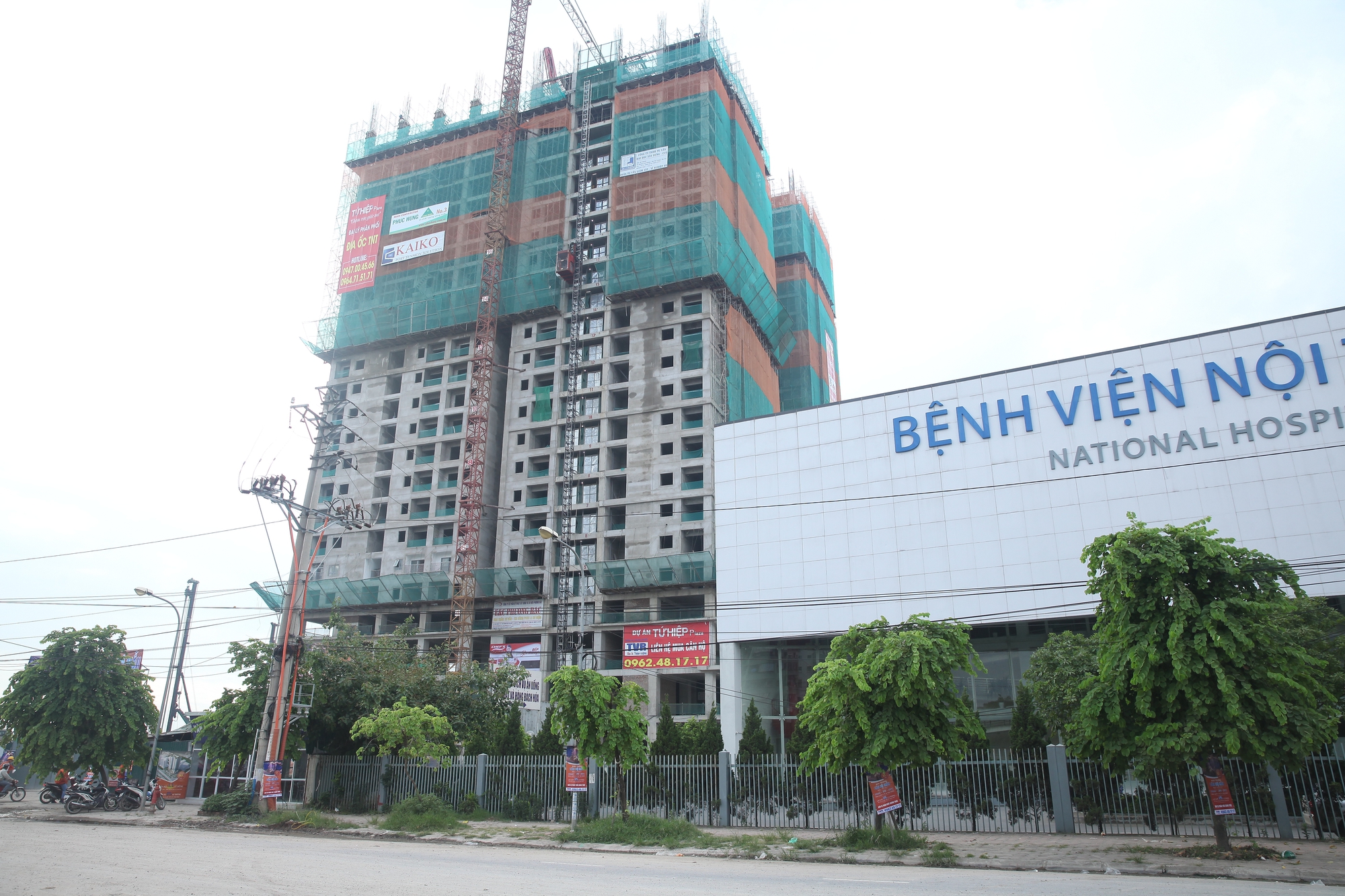 Dự án nằm ở vị trí cửa ngõ phía Nam, tiếp giáp nhiều tuyến đường huyết mạch QL 1A, Pháp Vân Cầu Giẽ, Vành đai 3… dễ dàng kết nối, tiếp cận tối đa tới khu nội đô cũng như đi các tỉnh thành lân cận.