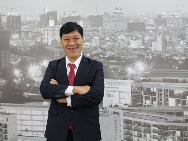
Chuyên gia Nguyễn Hồng Điệp – Giám đốc Chi nhánh HCM, CTCP Chứng khoán SHS.
