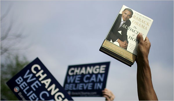 Quyển hồi ký của Tổng thống Obama từng được nhiều người ưa thích. Ảnh: The New York Times.