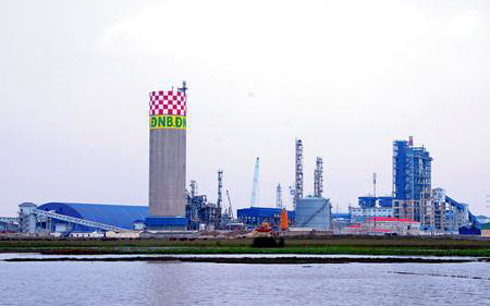 
Tập đoàn Công nghiệp Hóa chất đề nghị Chính phủ cho phép giãn trả nợ gốc thêm 5 năm đối với Dự án Đạm Ninh Bình. (Ảnh minh họa: KT)
