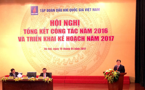 
Phó Thủ tướng Trịnh Đình Dũng phát biểu tại Hội nghị tổng kết công tác năm 2016 và triển khai kế hoạch năm 2017 của PVN.

 
