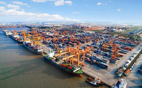 
Tổng công ty Hàng hải Việt Nam hoạt động trong các lĩnh vực vận tải biển, cảng biển và dịch vụ hàng hải. (Ảnh minh họa: KT)
