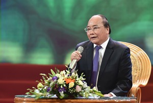 
Thủ tướng Nguyễn Xuân Phúc đối thoại với các đại biểu phụ nữ toàn quốc.
