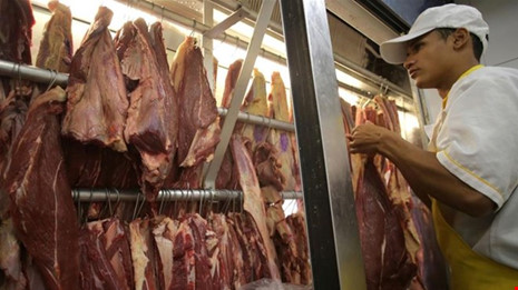Vụ bê bối thịt bẩn tại Brazil gây chấn động ngành thương mại thịt thế giới- 