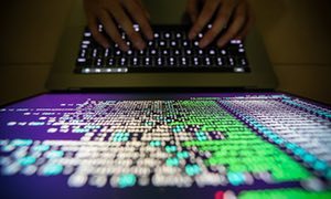 
Hiện mã độc tống tiền WannaCry đã tấn công hơn 200.000 máy tính trên 150 quốc gia. Ảnh: EPA

