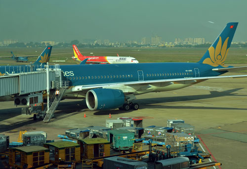 Vietnam Airlines và Vietjet Air chi phối chủ yếu thị phần hàng không nội địa Ảnh: TẤN THẠNH