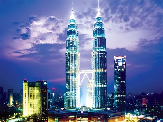 
Tháp đôi Petronas, biểu tượng thành tựu kinh tế Malaysia.
