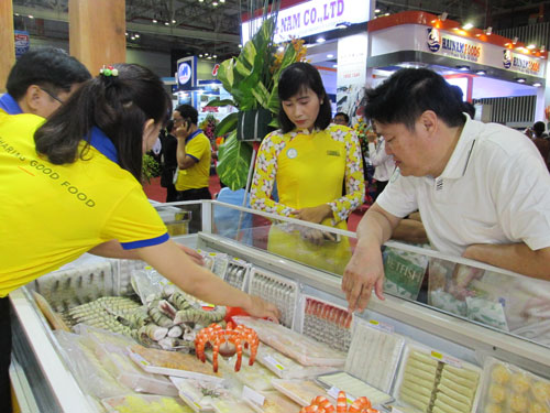 
Khách Trung Quốc tham quan Hội chợ Vietfish 2017

