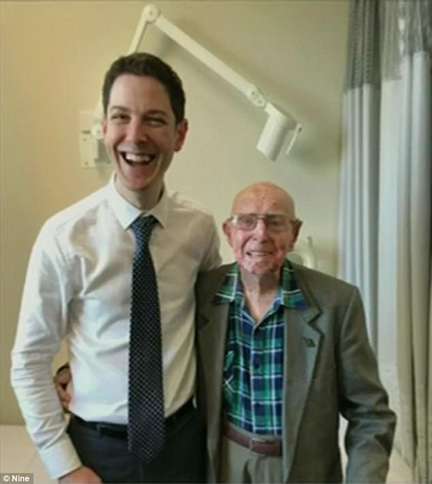 ​Ông Bert đã sống sót qua căn bệnh ung thư quái ác ở tuổi 101.