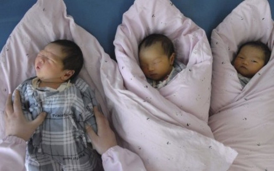 Tỉ lệ sinh ở Trung Quốc đang ở mức thấp. Ảnh: REUTERS