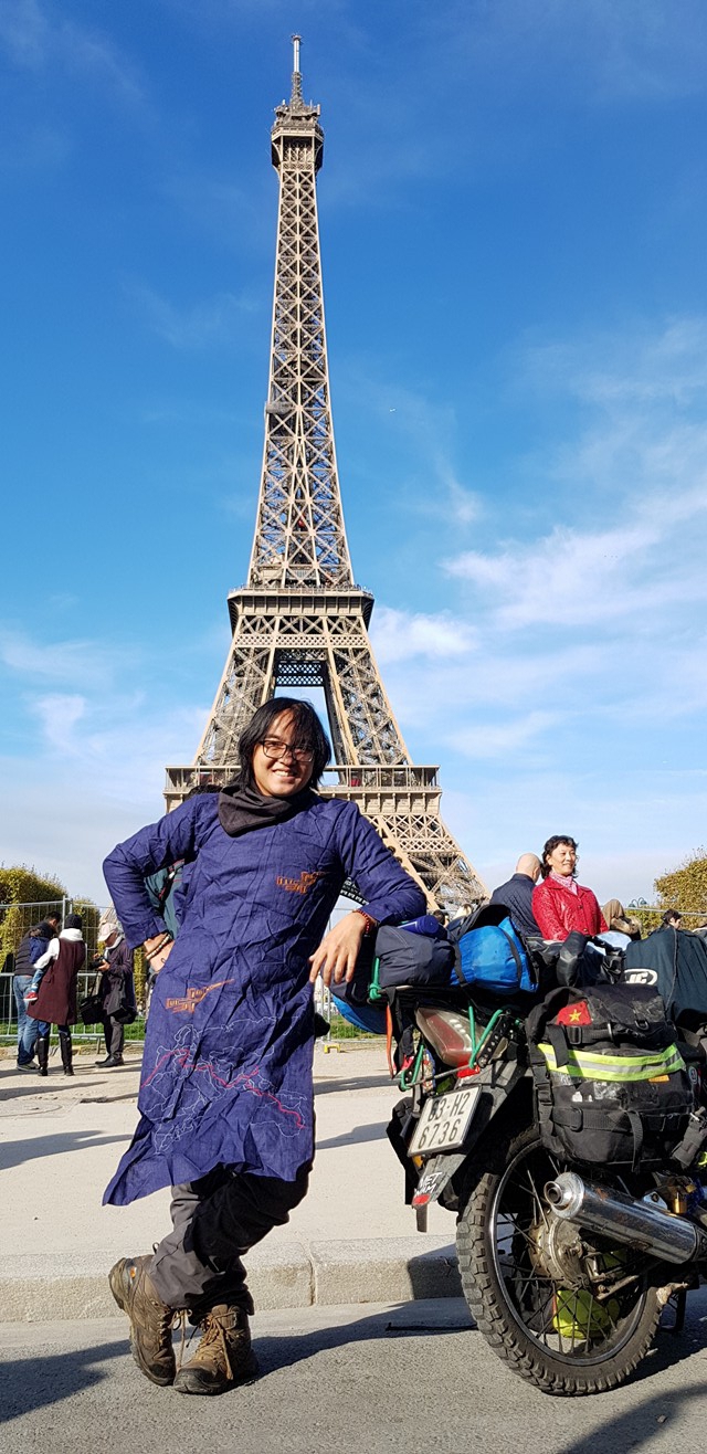 
Paris, Pháp là đích đến cuối cùng trong hành trình đi khắp thế gian bằng xe máy của 8x Tiền Giang
