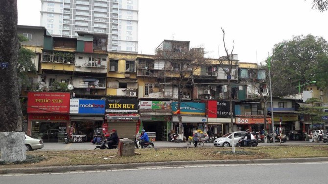 Khu tập thể Giảng Võ đang xuống cấp trầm trọng mỗi ngày.