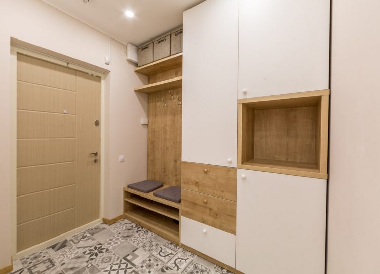 Căn hộ được thiết kế đẹp và vô cùng tiện nghi ngay lối vào nhà.