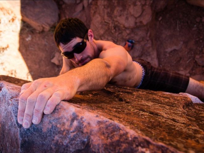 Người giàu luôn sẵn sàng chấp nhận rủi ro. Ảnh minh họa: Pierce Martin