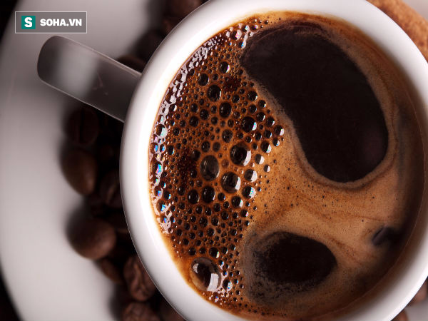 
Nếu uống khoảng 100 ly cà phê liên tục thì nguy cơ tử vong rất cao.
