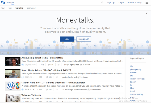Token-based đang là một xu hướng trong thế giới startup. Trong hình là mạng xã hội hỏi đáp Steemit, một ICO thành công với đồng tiền ảo Steem.