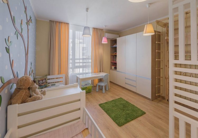 Khu vực nhiều màu sắc nhất và rộng thoáng phải kể đến phòng cho bé.