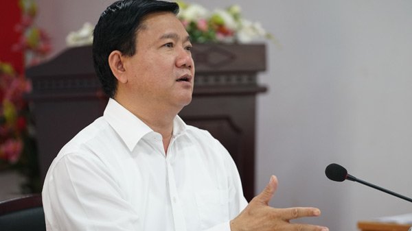 Bí thư Thành ủy Đinh La Thăng: Cứ đòi hộ khẩu không thu hút được người giỏi