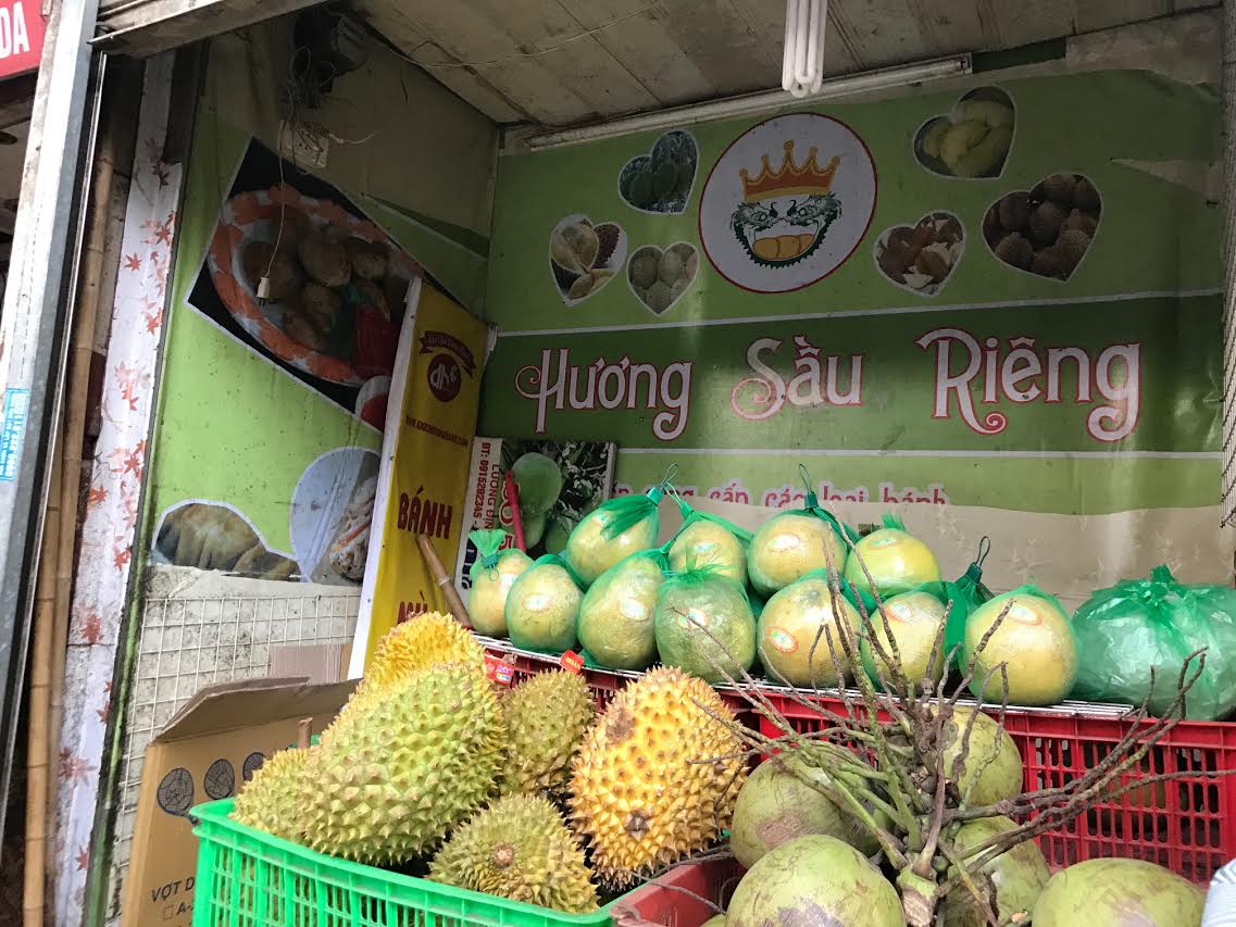 Chiều sâu cửa hàng rộng nhất chỉ khoảng 1 mét.