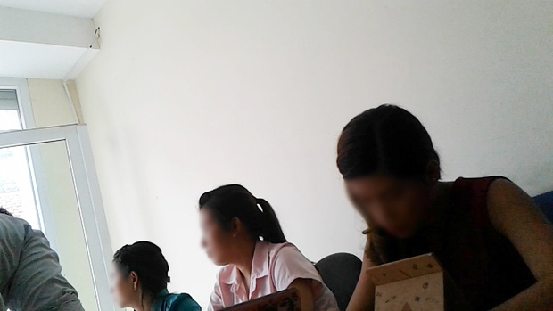 Thâm nhập “hang ổ” của nhóm người giả mạo Family Mart, Cricle K... để lừa tiền xin việc của sinh viên 7 thâm nhập, hang ổ, giả mạo, family mart, circle K, sinh viên, lừa đảo