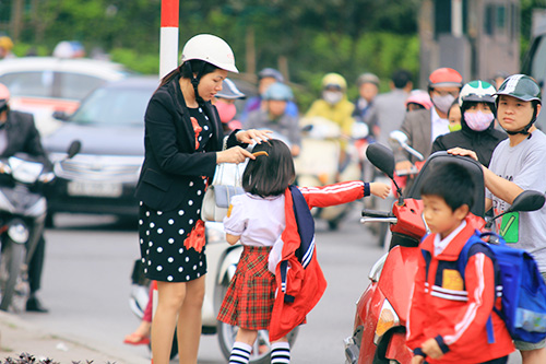 
Quan điểm khá thoáng về việc không tạo áp lực học tập cho con của nhà báo Thế Nam được nhiều phụ huynh tán thành (Ảnh minh họa)
