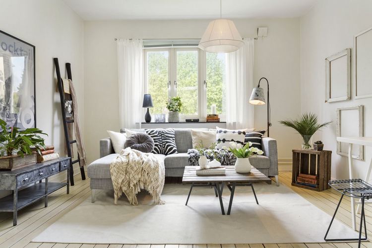 Tòa bộ căn hộ được thiết kế mang đậm phong cách Scandinavian với sự tối giản, hòa hợp của nội thất gỗ và sắc màu trung tính.
